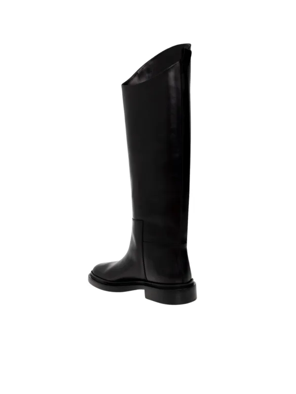Boots - Image 2