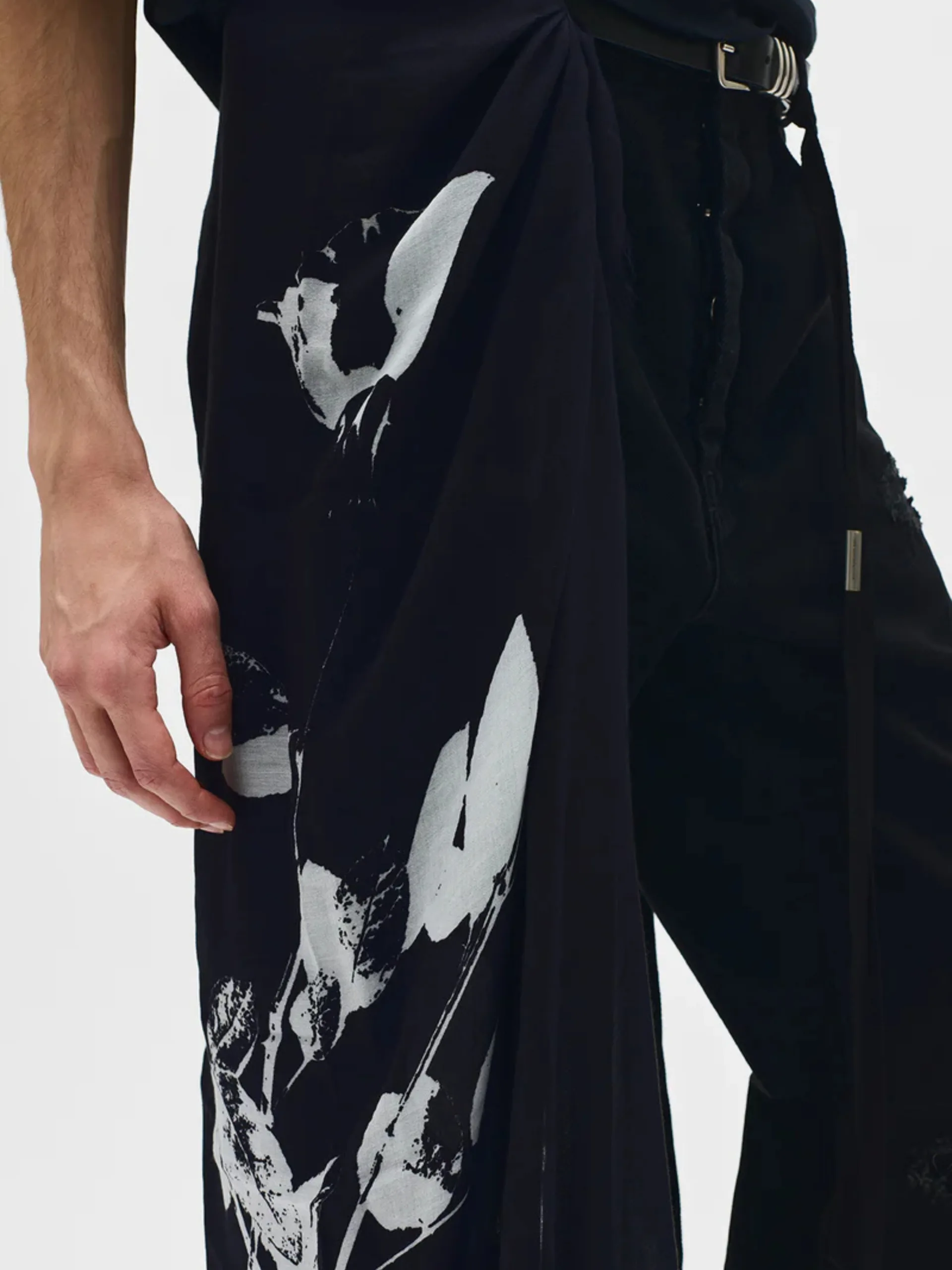 Vesta Printed Scarf - Image 3