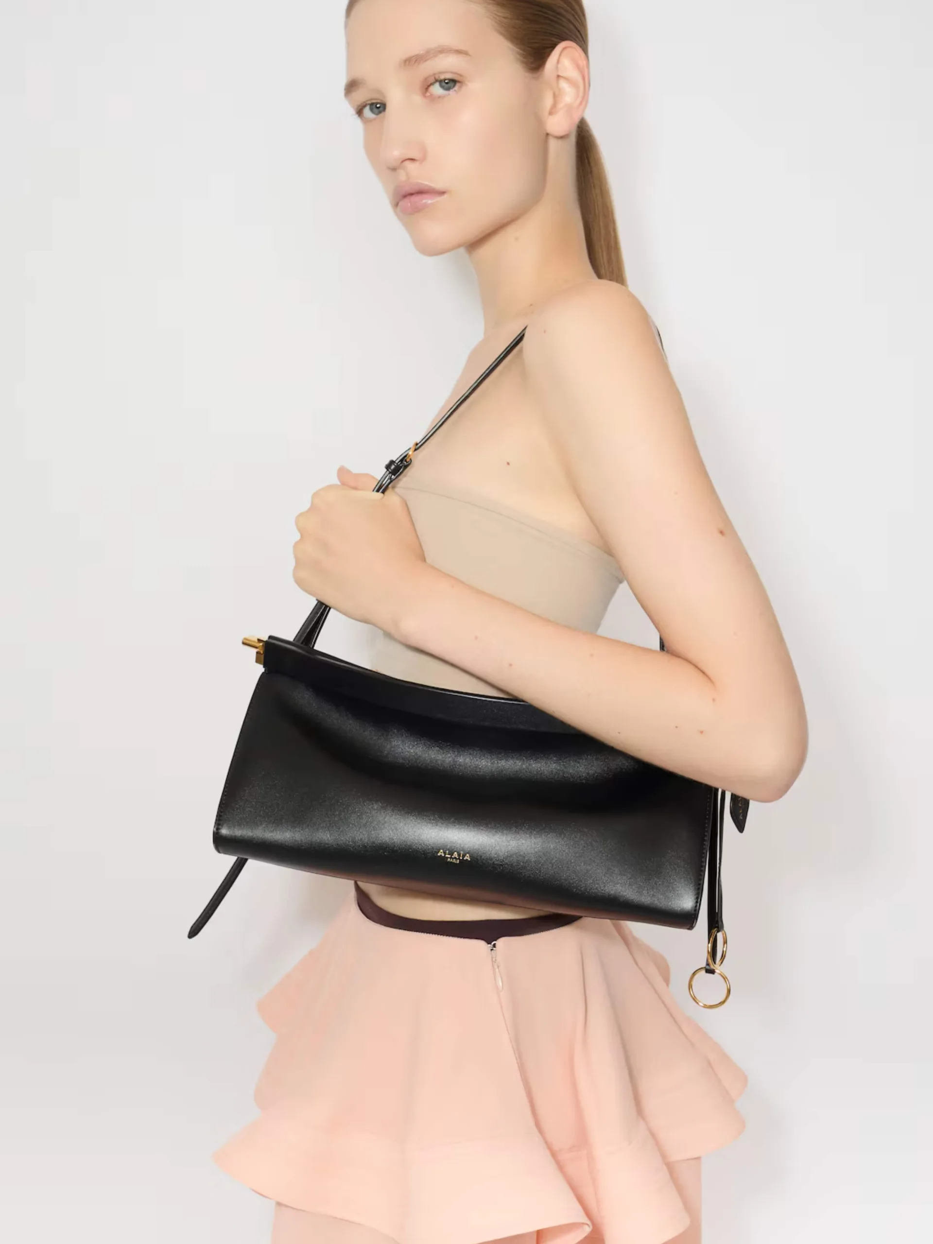 East West Medium - Image 3