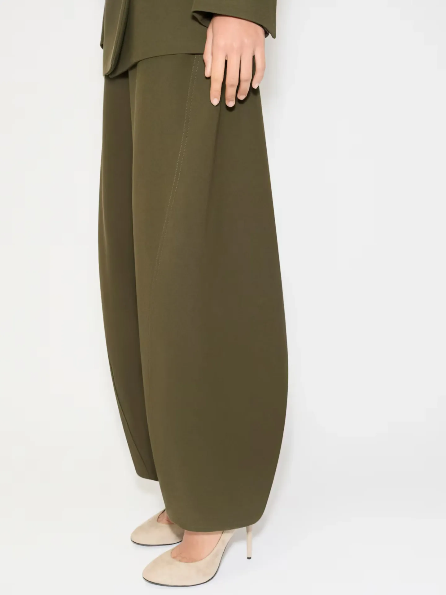 Round Pants - Image 3