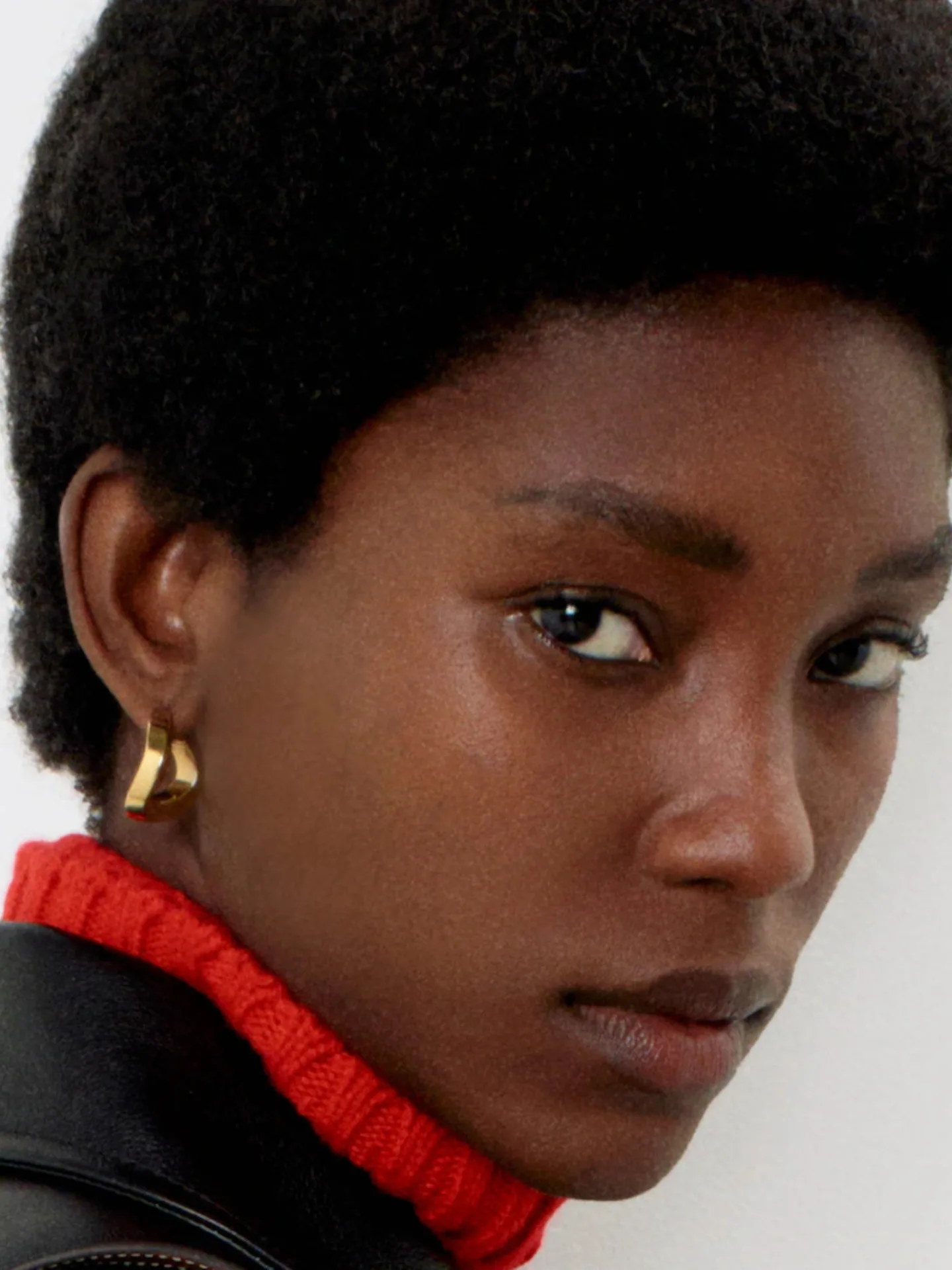 Square Hoop Earrings - Image 3