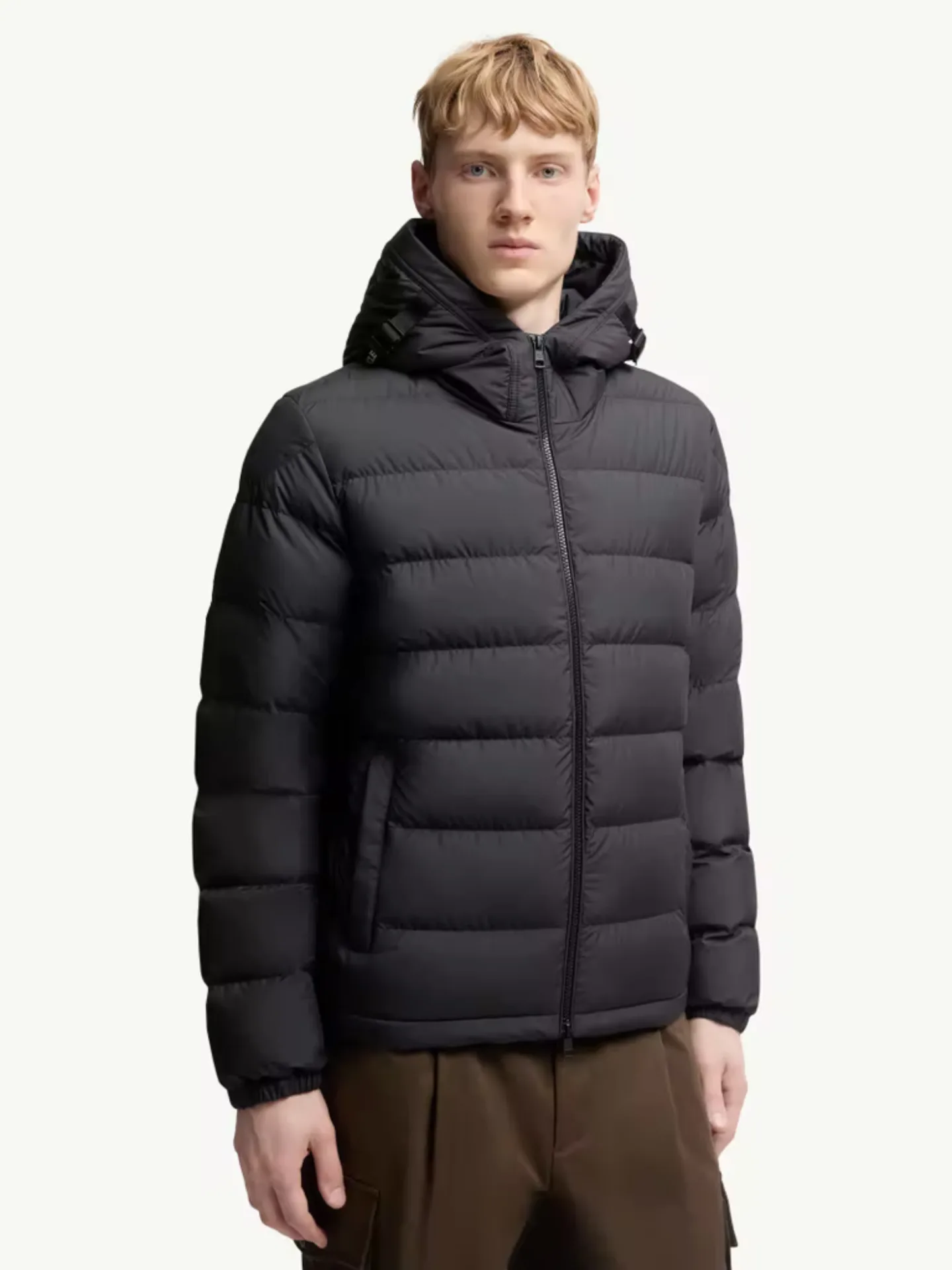Laveraet Hooded Short Down Jacket - Image 3
