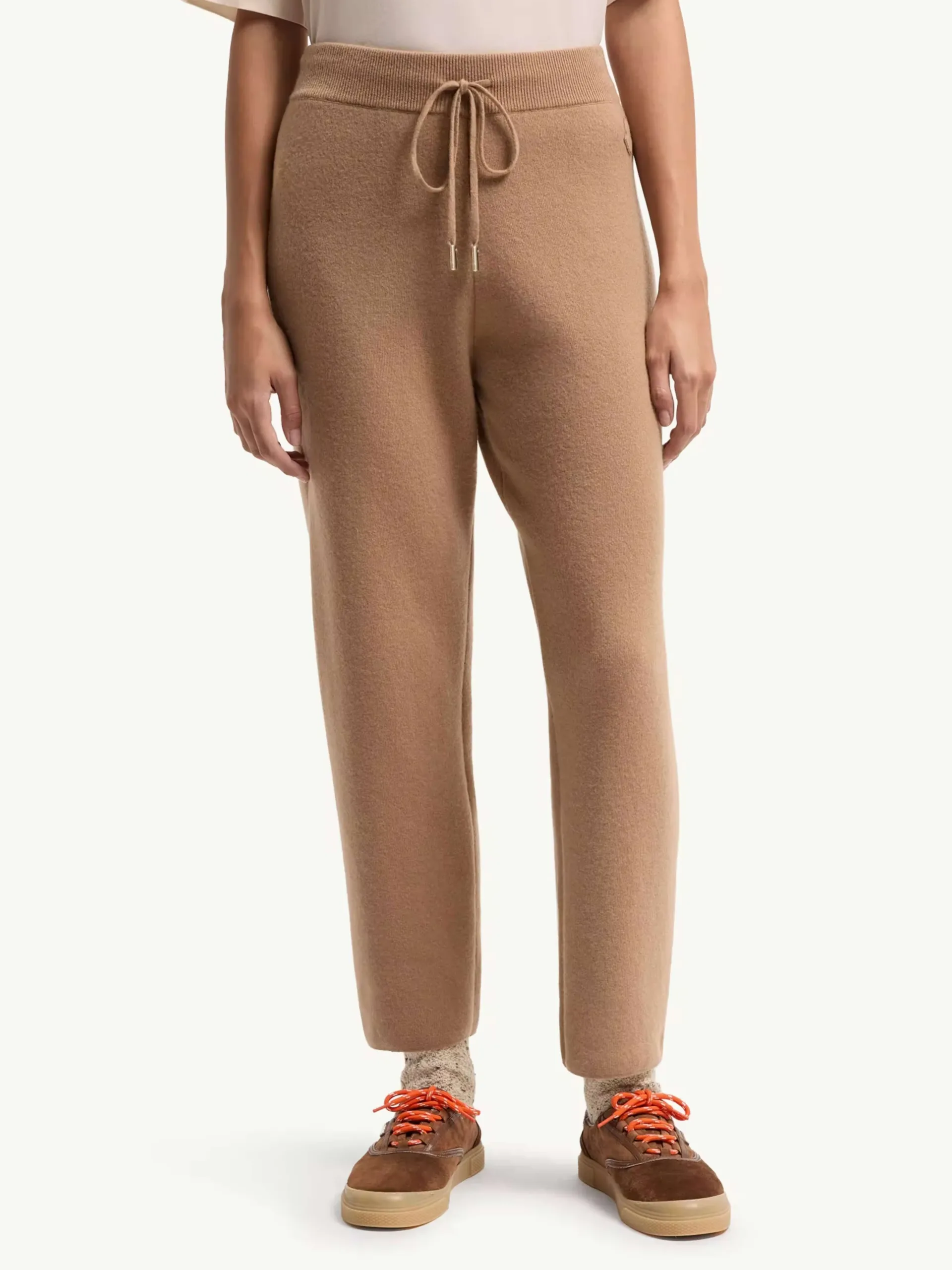 Cropped Jogging Pants - Image 3